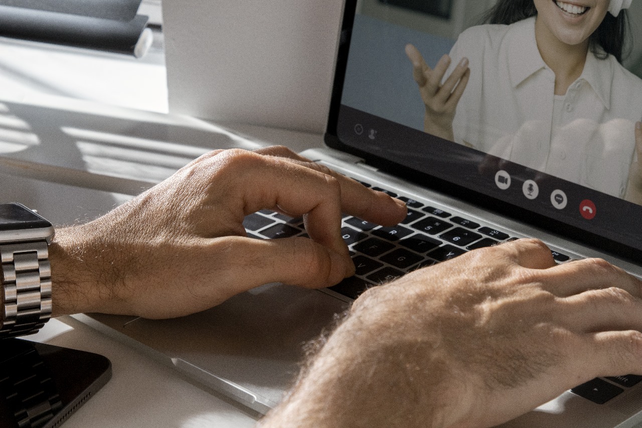 Obtenha uma consultoria jurídica online: tire suas dúvidas sem sair de casa